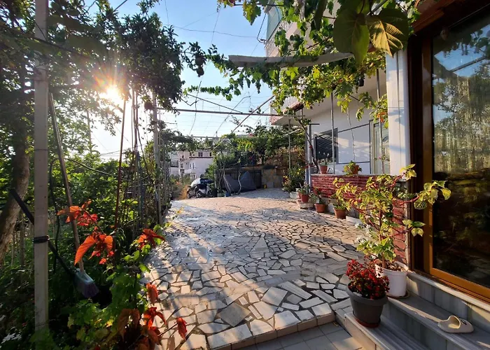 Zejnati Home Saranda